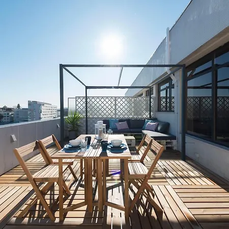 Dinis - Rooftop Apartment