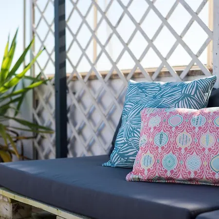 Dinis - Rooftop Apartment